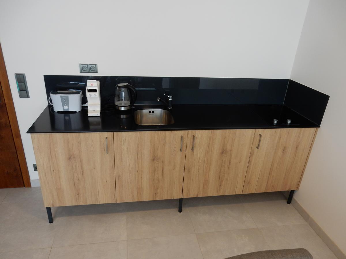 Mg Restaurace/Luxury Apartments Mladá Boleslav المظهر الخارجي الصورة