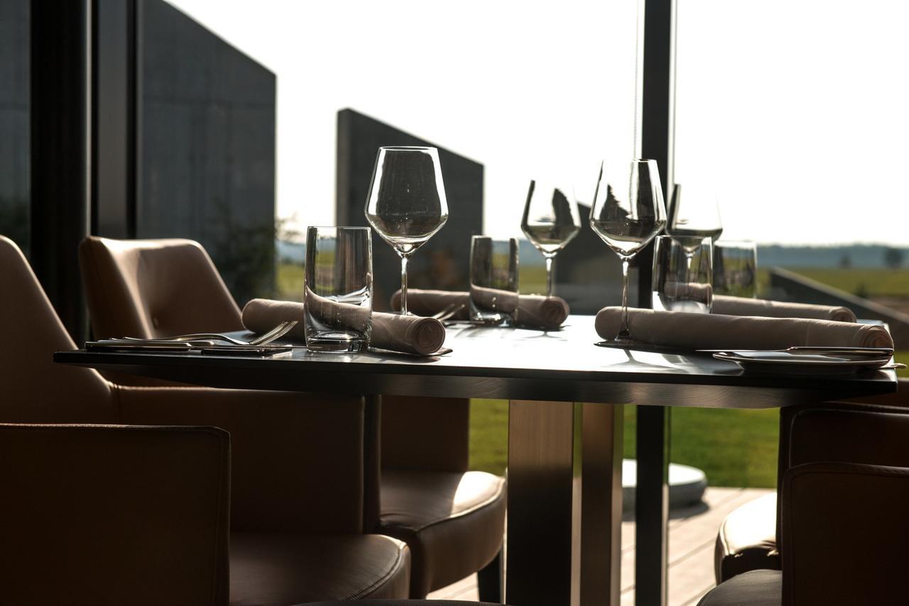 Mg Restaurace/Luxury Apartments Mladá Boleslav المظهر الخارجي الصورة
