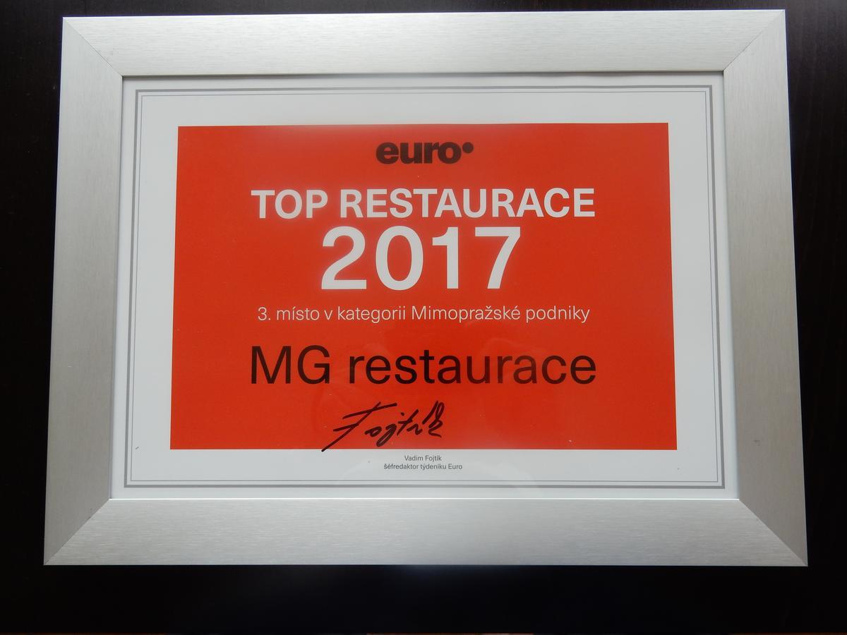 Mg Restaurace/Luxury Apartments Mladá Boleslav المظهر الخارجي الصورة