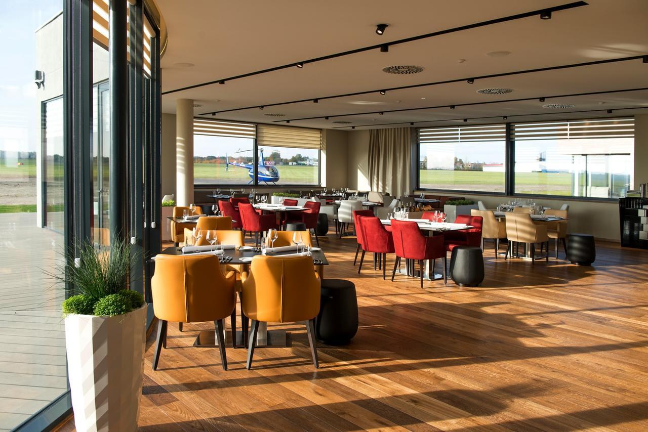 Mg Restaurace/Luxury Apartments Mladá Boleslav المظهر الخارجي الصورة