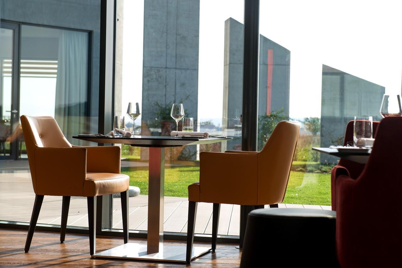 Mg Restaurace/Luxury Apartments Mladá Boleslav المظهر الخارجي الصورة